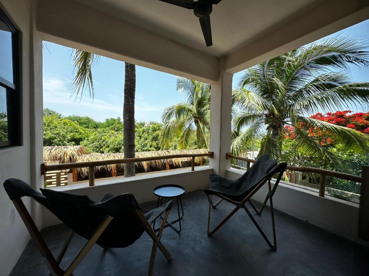 Casa Leah Puerto Escondido - Seaside Oasis In Zicatela - Steps From Beach - Steps To Zicatela & La Punta - 2 Outdoor Pools - 4 Exterior photo