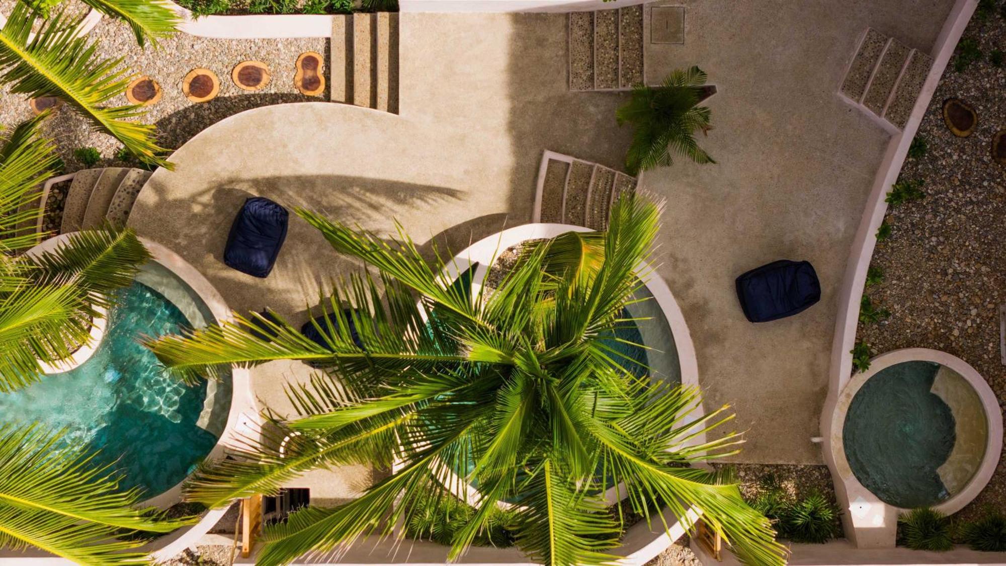 Casa Leah Puerto Escondido - Seaside Oasis In Zicatela - Steps From Beach - Steps To Zicatela & La Punta - 2 Outdoor Pools - 4 Exterior photo